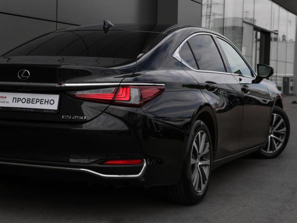 Lexus ES VII с пробегом 2018 года, цена 2 949 000 рублей, 144360 км, седан, Автокод Объявления