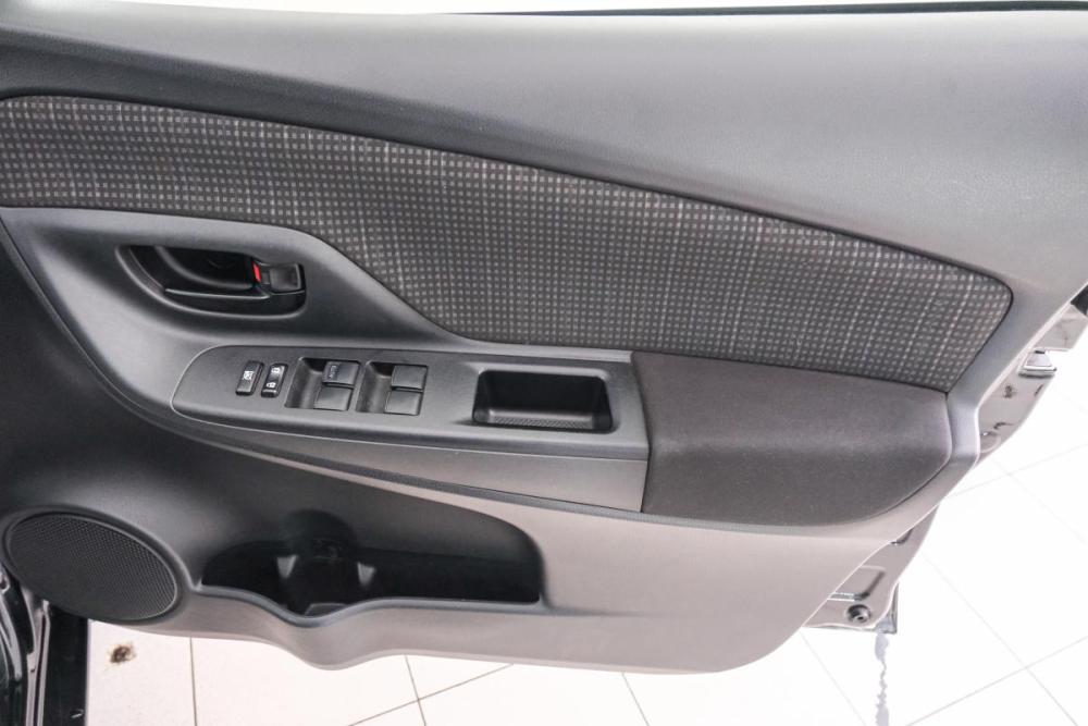 Toyota Vitz III (XP130) Рестайлинг 2 Красноярск  - изображение 19