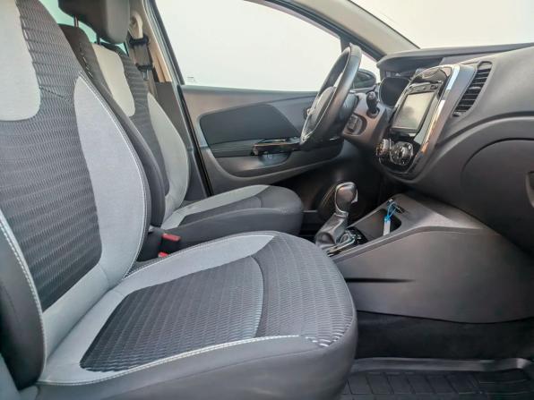Renault Kaptur I с пробегом 2018 года, цена 1 599 000 рублей, 83679 км, внедорожник, Автокод Объявления