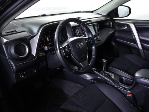 Toyota RAV4 IV (XA40) Рестайлинг с пробегом 2018 года, цена 2 128 000 рублей, 138914 км, внедорожник, Автокод Объявления