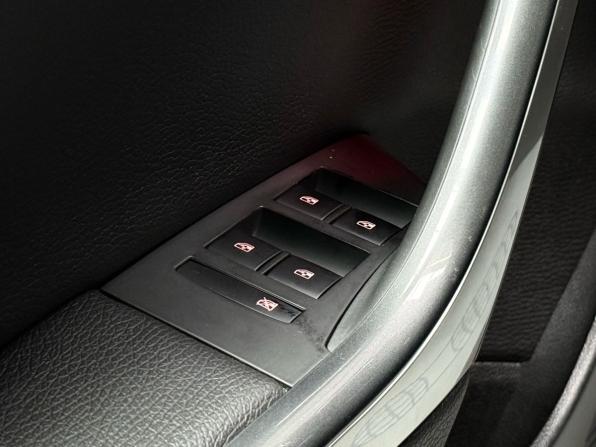 Opel Astra J Рестайлинг с пробегом 2013 года, цена 849 000 рублей, 141386 км, хэтчбек, Автокод Объявления