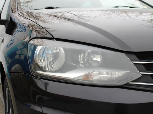 Volkswagen Polo V Рестайлинг с пробегом 2018 года, цена 1 340 000 рублей, 143922 км, седан, Автокод Объявления