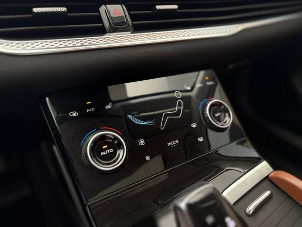 FAW Bestune B70 I с пробегом 2023 года, цена 1 790 000 рублей, 33429 км, лифтбек, Автокод Объявления