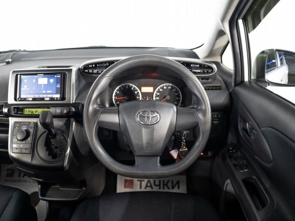 Toyota Wish II Рестайлинг с пробегом 2016 года, цена 1 370 500 рублей, 151459 км, минивэн, Автокод Объявления