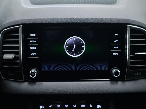 Skoda Karoq I с пробегом 2022 года, цена 2 821 000 рублей, 47176 км, внедорожник, Автокод Объявления