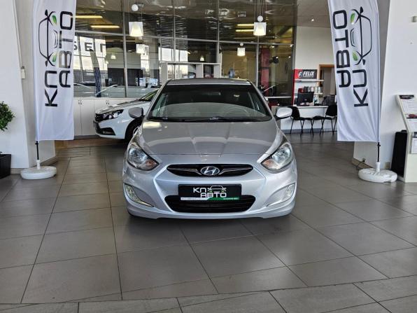 Hyundai Solaris I с пробегом 2012 года, цена 689 000 рублей, 255000 км, седан, Автокод Объявления
