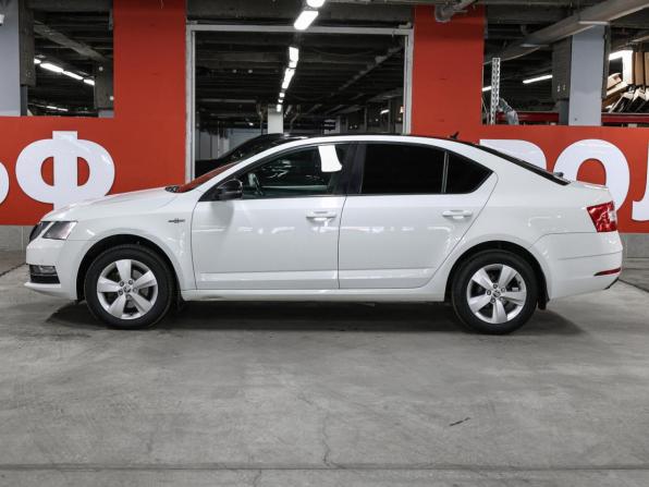 Skoda Octavia III (A7) Рестайлинг с пробегом 2019 года, цена 1 627 000 рублей, 148000 км, лифтбек, Автокод Объявления