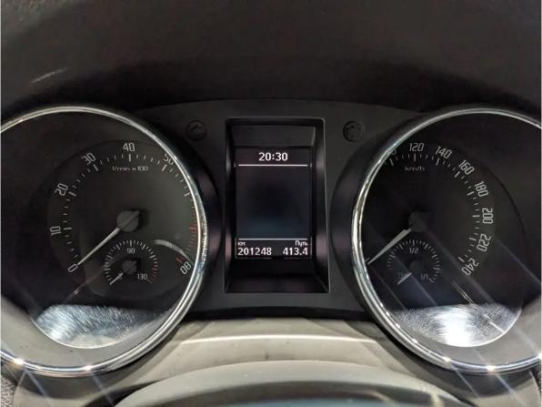 Skoda Yeti I Рестайлинг с пробегом 2014 года, цена 1 180 000 рублей, 201223 км, внедорожник, Автокод Объявления
