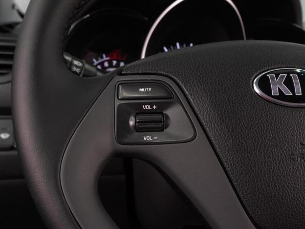 Kia Rio III Рестайлинг с пробегом 2015 года, цена 1 060 000 рублей, 152841 км, хэтчбек, Автокод Объявления