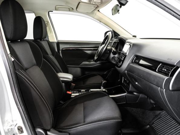 Mitsubishi Outlander III Рестайлинг 3 с пробегом 2019 года, цена 2 399 000 рублей, 102906 км, внедорожник, Автокод Объявления