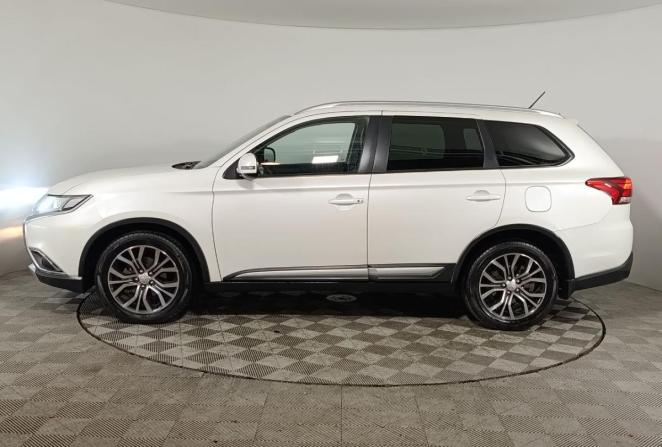 Mitsubishi Outlander III Рестайлинг 2 с пробегом 2016 года, цена 1 820 000 рублей, 142312 км, внедорожник, Автокод Объявления