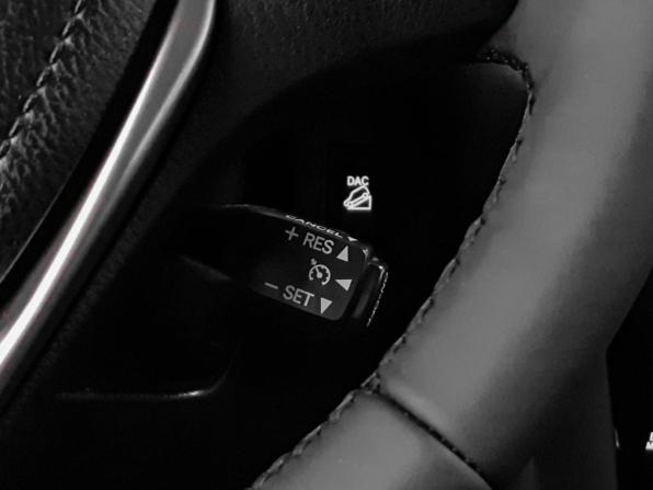 Toyota RAV4 IV (XA40) Рестайлинг с пробегом 2015 года, цена 2 182 000 рублей, 172862 км, внедорожник, Автокод Объявления