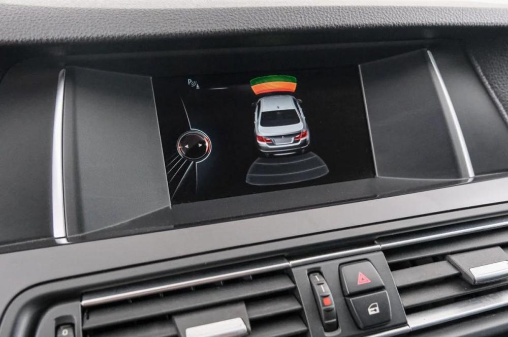 BMW 5 серии VI (F10/F11/F07) Рестайлинг Красноярск  - изображение 16