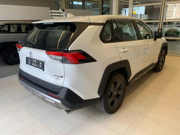 Toyota RAV4 V (XA50) с пробегом 2022 года, цена 3 660 500 рублей, 8300 км, внедорожник, Автокод Объявления