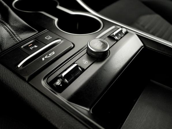 Kia K5 III с пробегом 2022 года, цена 2 580 000 рублей, 59976 км, седан, Автокод Объявления