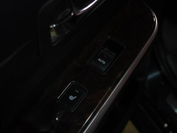 Toyota Camry VII (XV50) Рестайлинг с пробегом 2016 года, цена 2 229 000 рублей, 113165 км, седан, Автокод Объявления