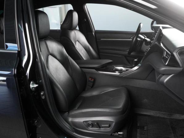 Toyota Camry VIII (XV70) Рестайлинг с пробегом 2021 года, цена 3 249 000 рублей, 103059 км, седан, Автокод Объявления