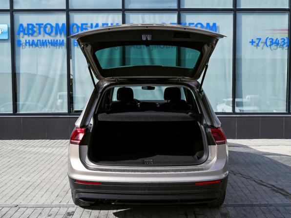 Volkswagen Tiguan II с пробегом 2019 года, цена 2 119 000 рублей, 177146 км, внедорожник, Автокод Объявления