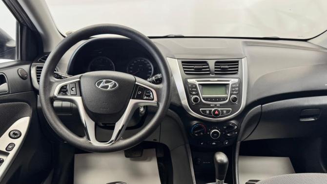 Hyundai Solaris I с пробегом 2011 года, цена 720 000 рублей, 231042 км, хэтчбек, Автокод Объявления