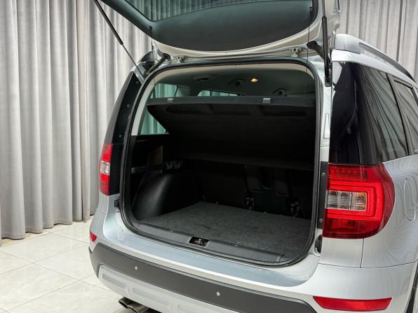 Skoda Yeti I Рестайлинг с пробегом 2014 года, цена 1 349 000 рублей, 238432 км, внедорожник, Автокод Объявления