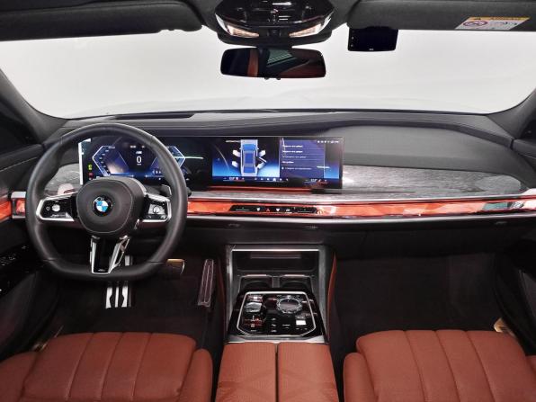 BMW 7 серии VII (G70) с пробегом 2024 года, цена 13 600 000 рублей, 22574 км, седан, Автокод Объявления