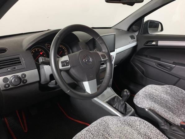 Opel Astra H Рестайлинг с пробегом 2012 года, цена 920 000 рублей, 63962 км, хэтчбек, Автокод Объявления