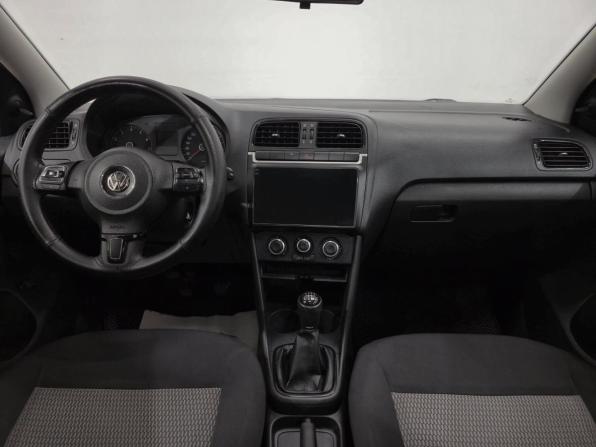 Volkswagen Polo V с пробегом 2013 года, цена 630 000 рублей, 217800 км, седан, Автокод Объявления