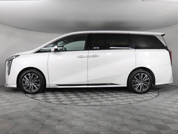 GAC M8 с пробегом 2025 года, цена 4 950 000 рублей, 21550 км, минивэн, Автокод Объявления