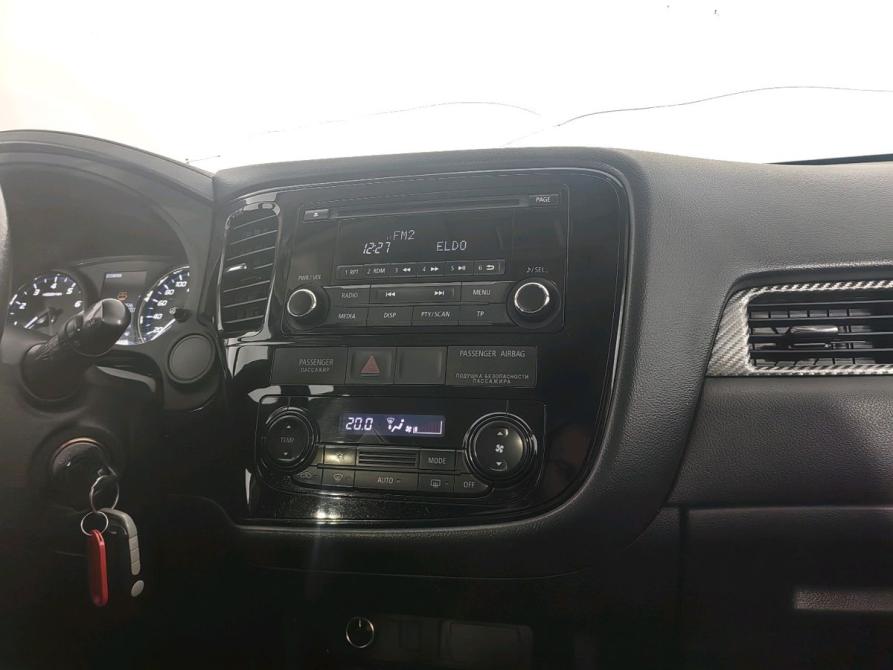 Mitsubishi Outlander III Рестайлинг 2 Санкт-Петербург  - изображение 26