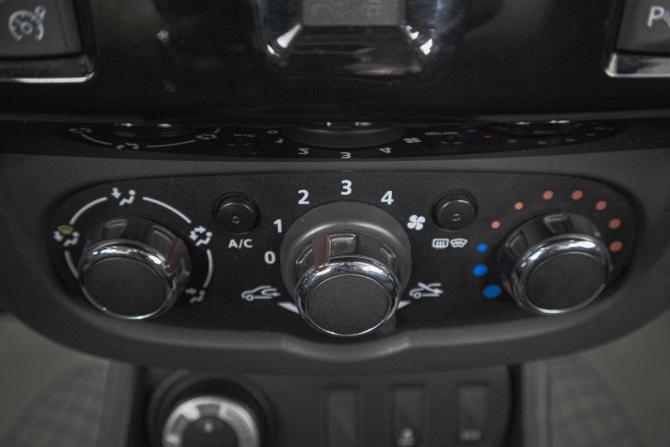 Renault Duster I Рестайлинг с пробегом 2018 года, цена 1 249 000 рублей, 139000 км, внедорожник, Автокод Объявления