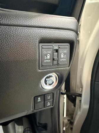 Honda N-BOX II с пробегом 2018 года, цена 1 119 000 рублей, 101809 км, минивэн, Автокод Объявления