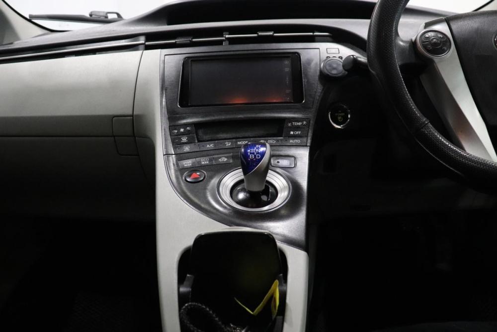 Toyota Prius III (XW30) Ульяновск  - изображение 9