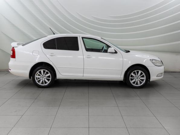 Skoda Octavia II (A5) Рестайлинг с пробегом 2012 года, цена 998 000 рублей, 143374 км, лифтбек, Автокод Объявления