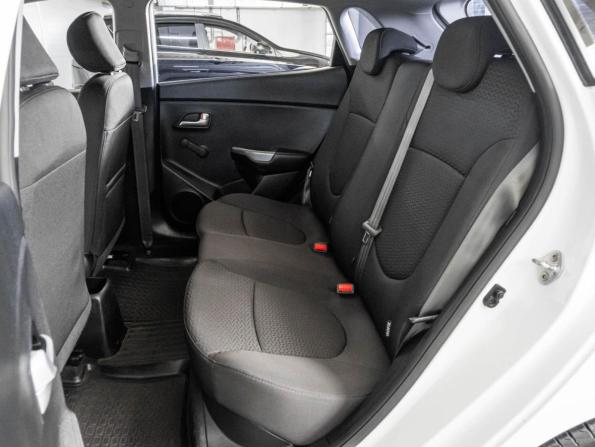 Kia Rio III Рестайлинг с пробегом 2017 года, цена 1 187 000 рублей, 81710 км, хэтчбек, Автокод Объявления