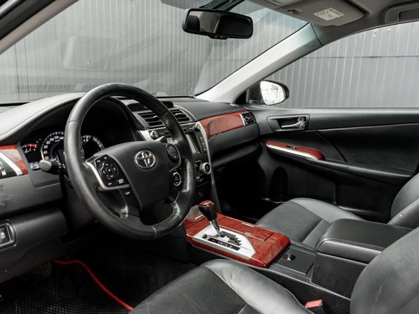 Toyota Camry VII (XV50) с пробегом 2014 года, цена 1 990 000 рублей, 169565 км, седан, Автокод Объявления