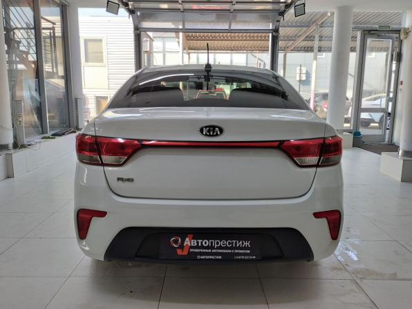 Kia Rio IV с пробегом 2018 года, цена 1 350 000 рублей, 188668 км, седан, Автокод Объявления