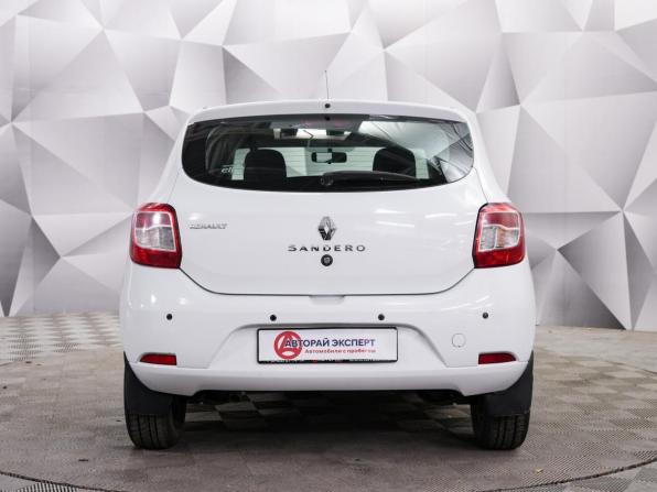 Renault Sandero II с пробегом 2017 года, цена 846 000 рублей, 150000 км, хэтчбек, Автокод Объявления