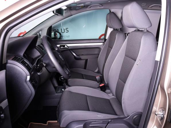 Volkswagen Touran I Рестайлинг 2 с пробегом 2013 года, цена 1 250 000 рублей, 261730 км, компактвэн, Автокод Объявления