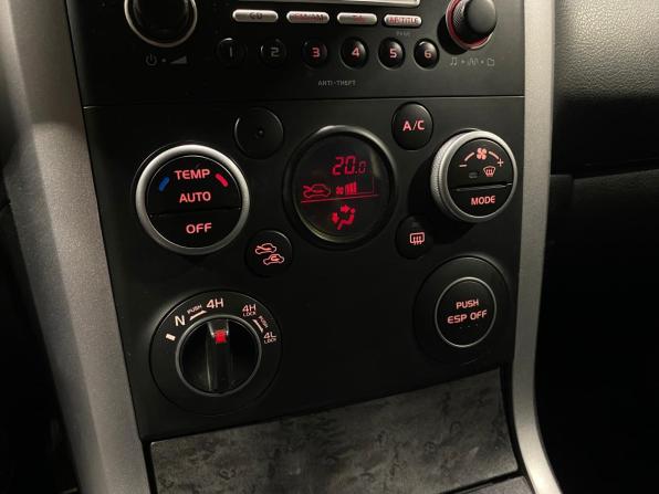 Suzuki Grand Vitara II Рестайлинг с пробегом 2010 года, цена 1 200 000 рублей, 144908 км, внедорожник, Автокод Объявления