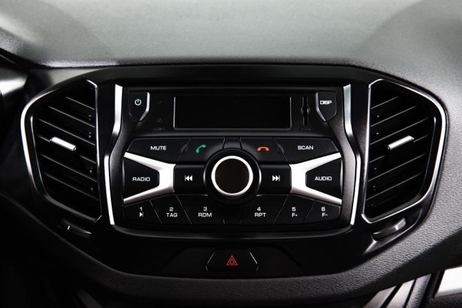 Lada (ВАЗ) Vesta I с пробегом 2019 года, цена 969 000 рублей, 94700 км, седан, Автокод Объявления