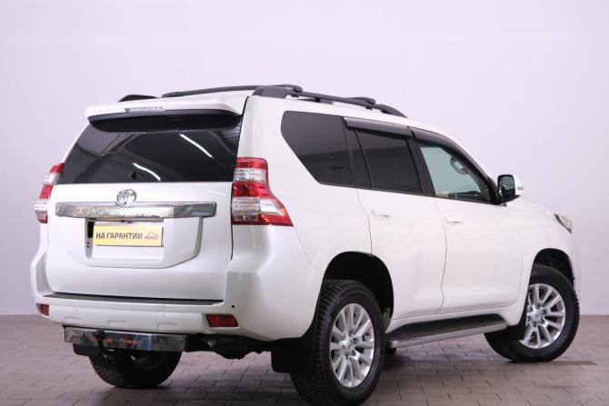 Toyota Land Cruiser Prado 150 Series Рестайлинг 1 с пробегом 2015 года, цена 4 529 000 рублей, 143000 км, внедорожник, Автокод Объявления