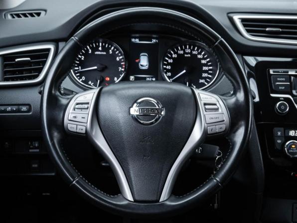 Nissan Qashqai II с пробегом 2017 года, цена 1 598 700 рублей, 121226 км, внедорожник, Автокод Объявления