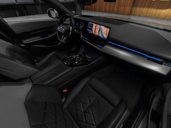 BMW 5 серии VIII (G60/G61/G68) с пробегом 2024 года, цена 8 500 000 рублей, 23513 км, седан, Автокод Объявления