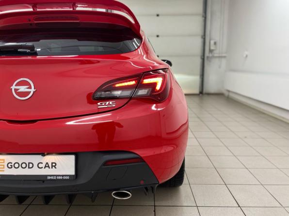 Opel Astra J Рестайлинг с пробегом 2011 года, цена 760 000 рублей, 210438 км, хэтчбек, Автокод Объявления