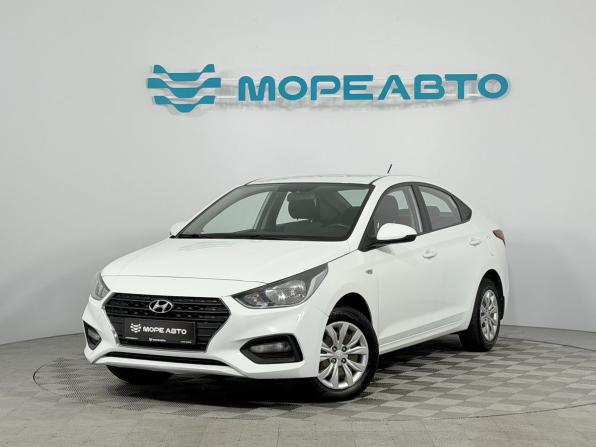 Hyundai Solaris II с пробегом 2017 года, цена 890 000 рублей, 177000 км, седан, Автокод Объявления