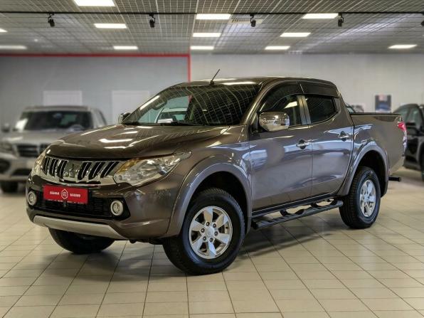 Mitsubishi L200 V с пробегом 2016 года, цена 2 299 500 рублей, 120000 км, пикап, Автокод Объявления