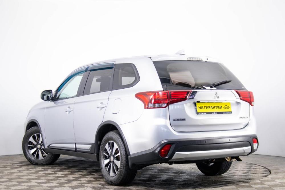 Mitsubishi Outlander III Рестайлинг 2 Пермь  - изображение 7