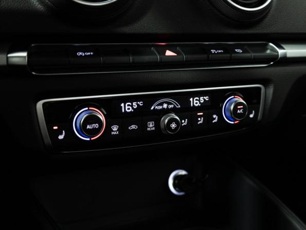 Audi A3 III (8V) Рестайлинг с пробегом 2019 года, цена 2 359 700 рублей, 86880 км, седан, Автокод Объявления