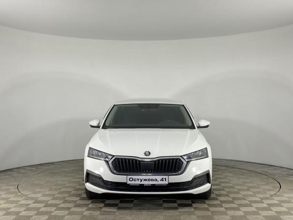 Skoda Octavia IV (A8) с пробегом 2021 года, цена 2 210 000 рублей, 135962 км, лифтбек, Автокод Объявления