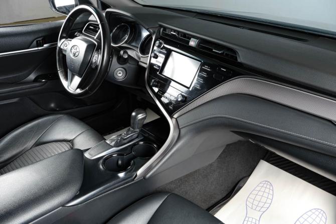 Toyota Camry VIII (XV70) с пробегом 2019 года, цена 2 499 000 рублей, 104700 км, седан, Автокод Объявления